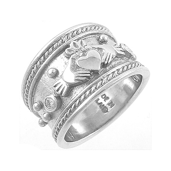14k White Gold Ladies Roman Style Diamond Claddagh Ring