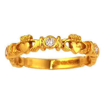 14k Yellow Gold Ladies 3 Stone Diamond Claddagh Ring 5mm