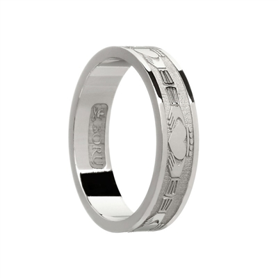 10k White Gold Ladies Claddagh Wedding Ring 5.2mm